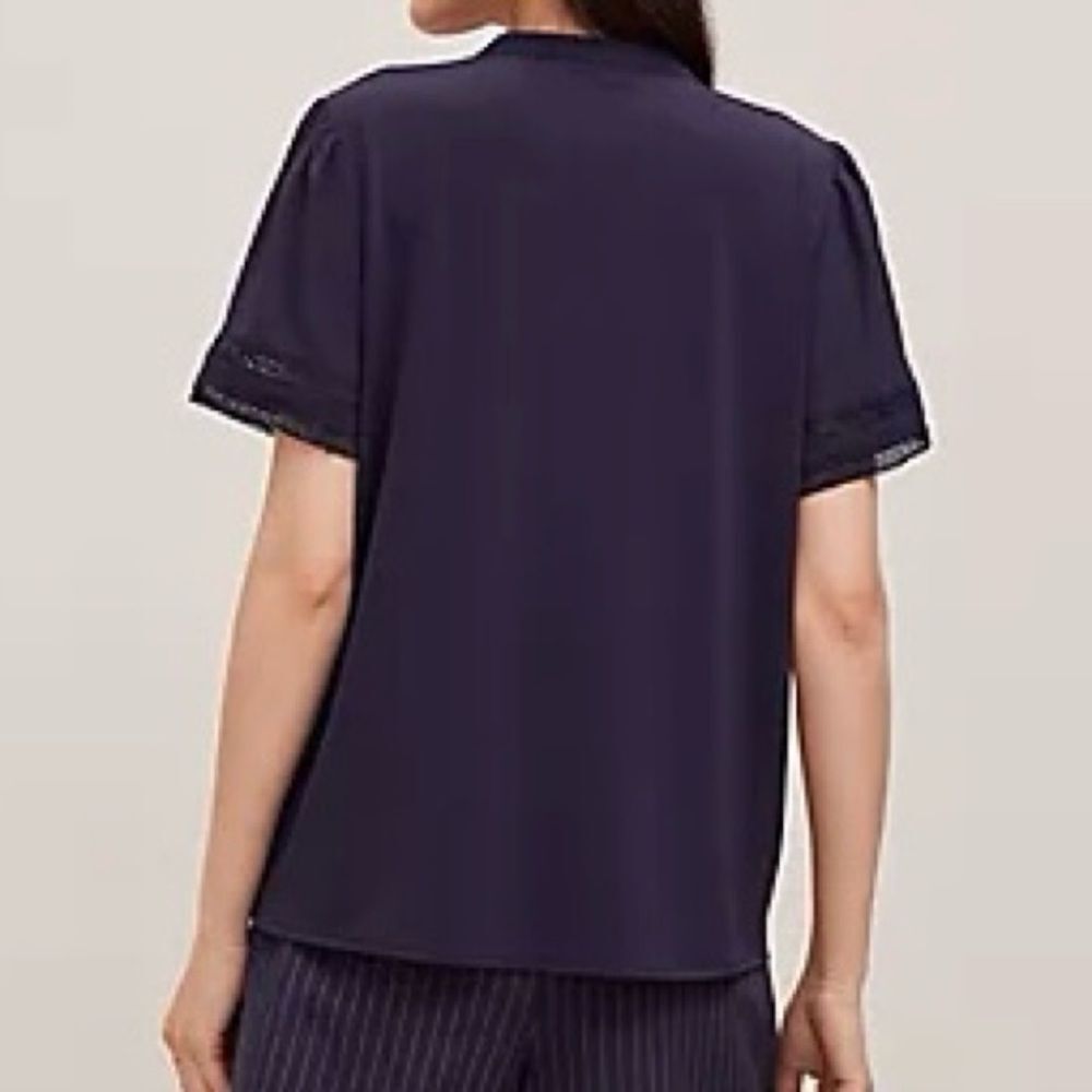 Ann Taylor Lace Trim Blue Short Sleeve Mixed Media Top Blouse. Small. NEW. - Picture 5 of 12